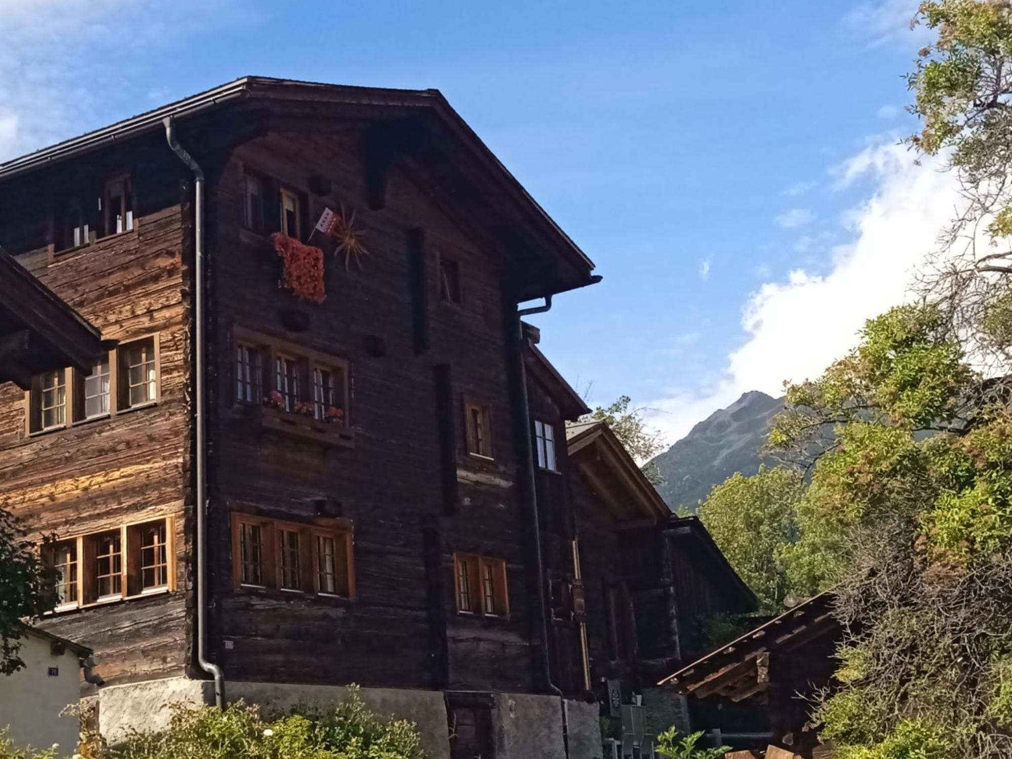 Heimeliges Walliserhaus Fiesch Luaran gambar